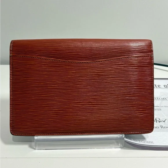 Authentic LOUIS VUITTON cognac epi leather pouch clutch with certificate - Picture 2 of 14